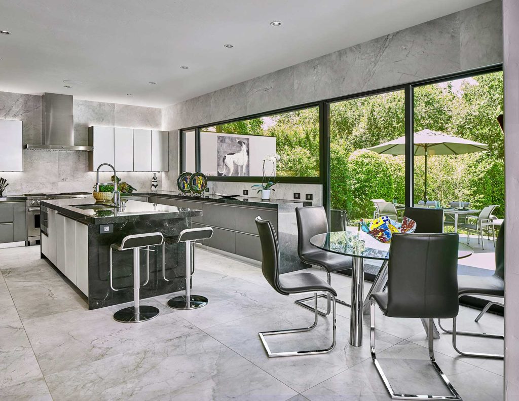 Contemporary Kitchen Remodel in Preston Hollow